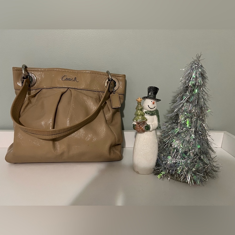 Coach Ashley tan Leather Hobo Shoulder Bag.  A1273-F17953.